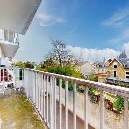 VENTE : STUDIO AVEC BALCON VENDU LOU