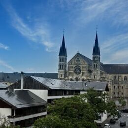 A VENDRE : Appartement T3 DERNIER TAGE avec BALCONS, PARKING et CAVE