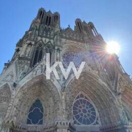 APPARTEMENT / TERRASSE DE GRAND STANDING VUE CATHEDRALE